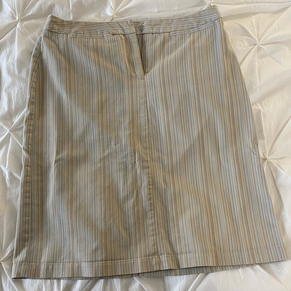 Villager - a Liz Claiborne company - size 10